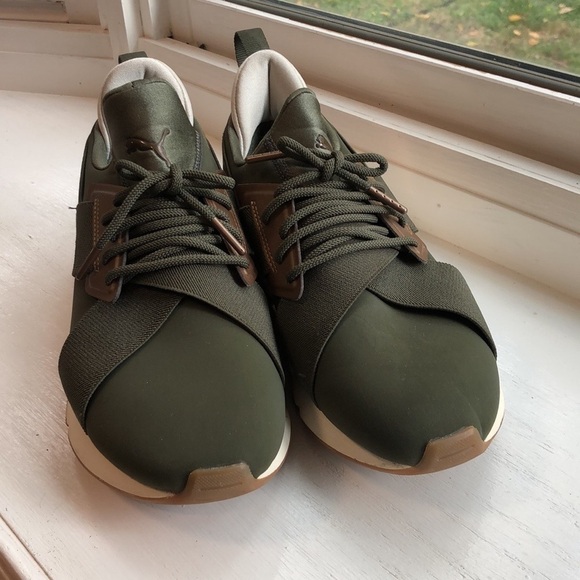Puma Muse Metal Sneakers size 8.5 - Picture 6 of 9